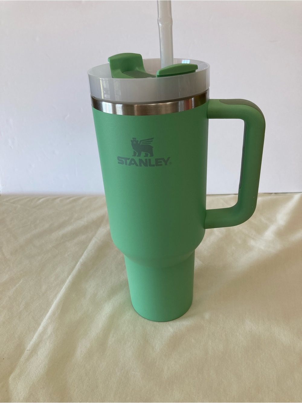 Stanley Adventure Quencher H2.O 40oz. Travel Tumbler with Handle Jade.